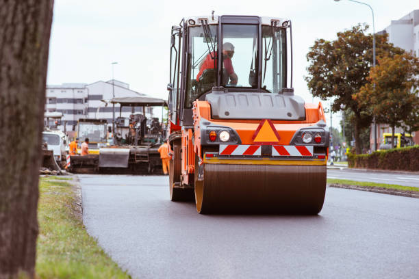 Best Driveway Paving Contractor  in Mount Morris, MI